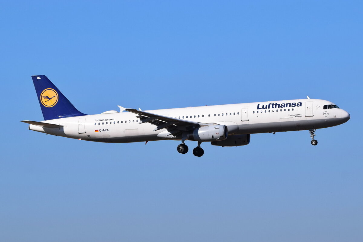 D-AIRL , Lufthansa , Airbus A321-131  Kulmbach  , Berlin-Brandenburg  Willy Brandt  , BER , 12.03.2022 ,
