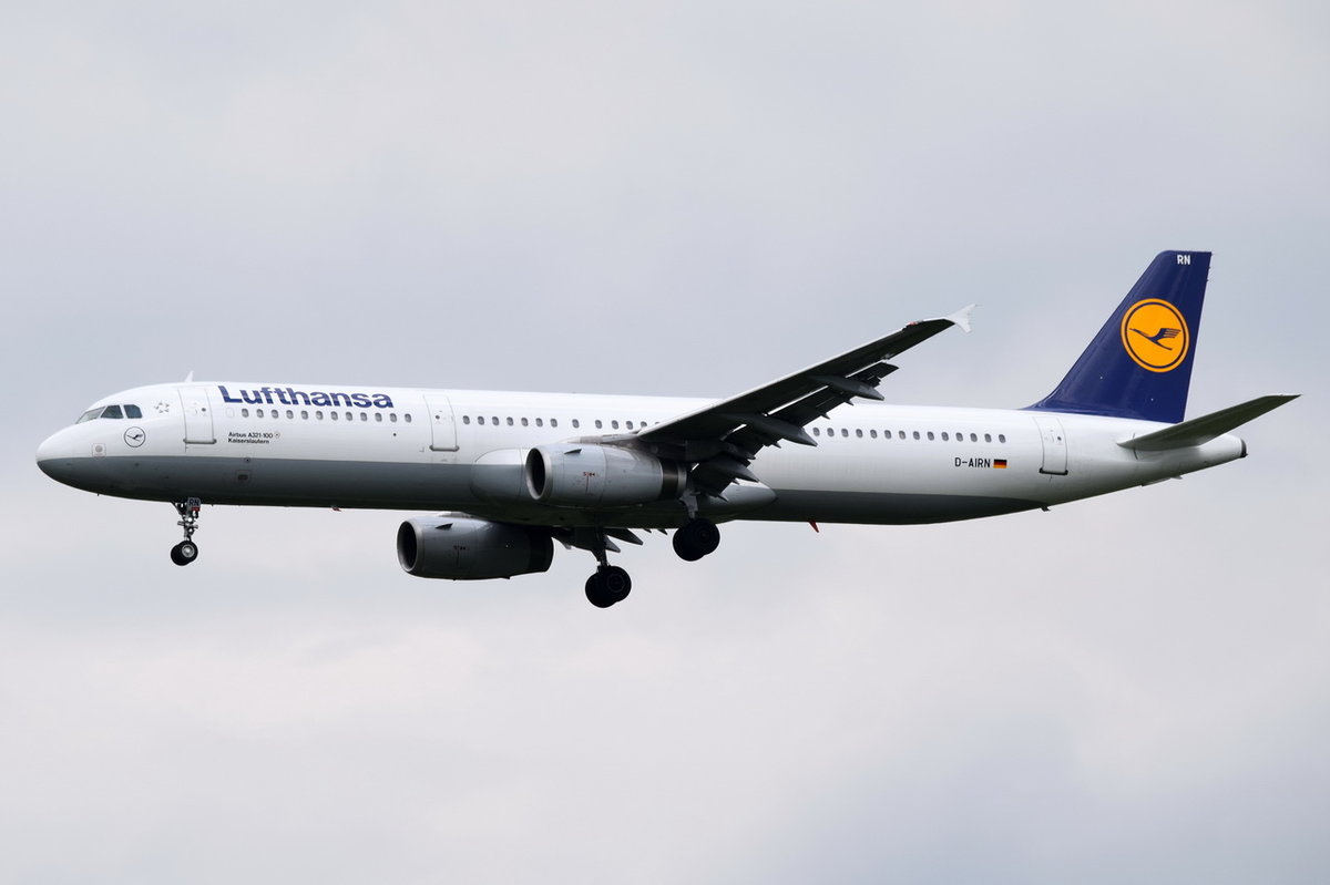 D-AIRN Lufthansa Airbus A321-131   Kaiserslautern   beim Landeanflug auf München am 17.05.2016