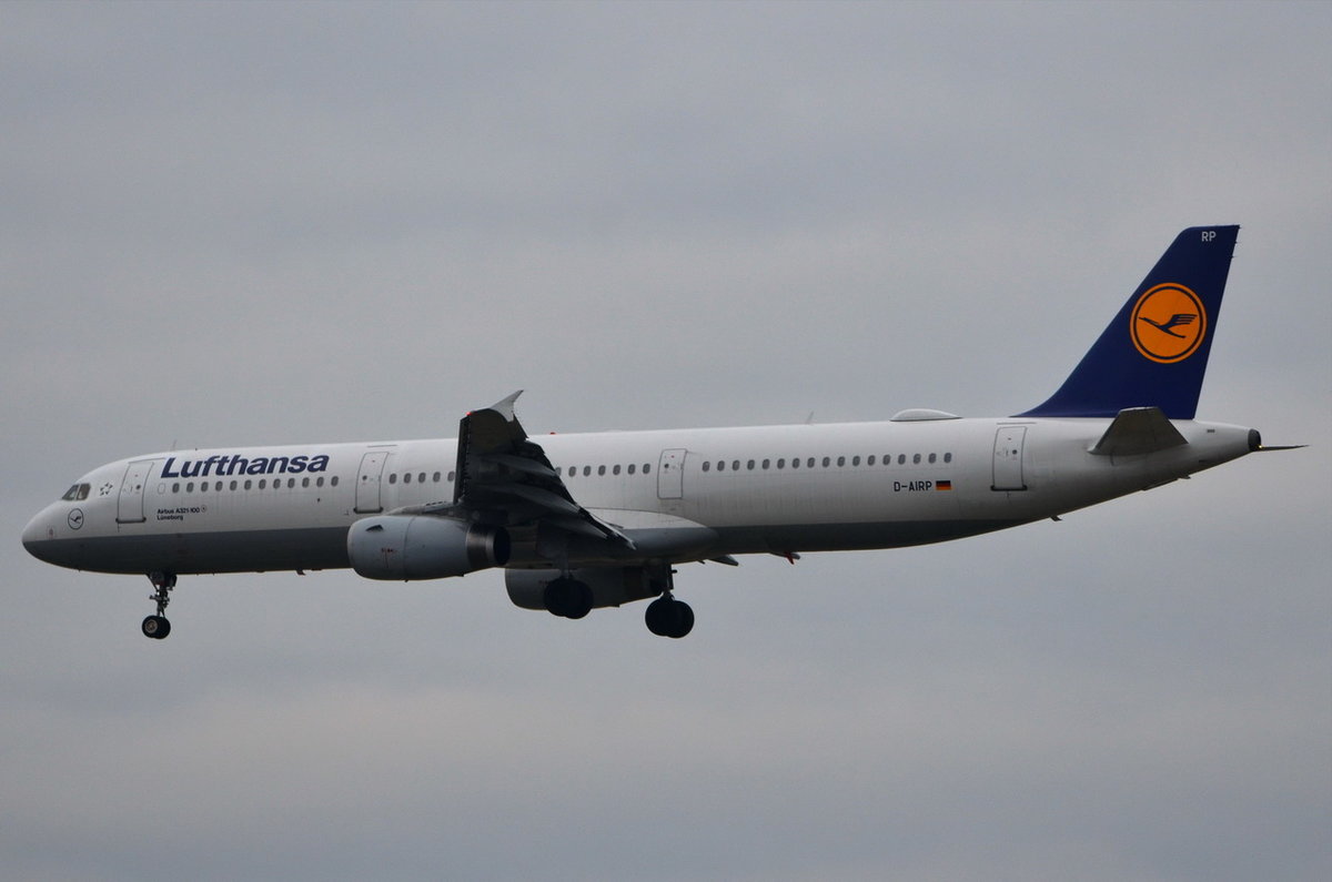 D-AIRP Lufthansa Airbus A321-131  Lüneburg   , FRA , 06.12.2017
