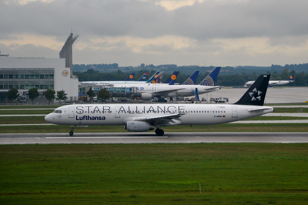 D-AIRW Lufthansa Airbus A321-131            15.09.2013

Flughafen Mnchen