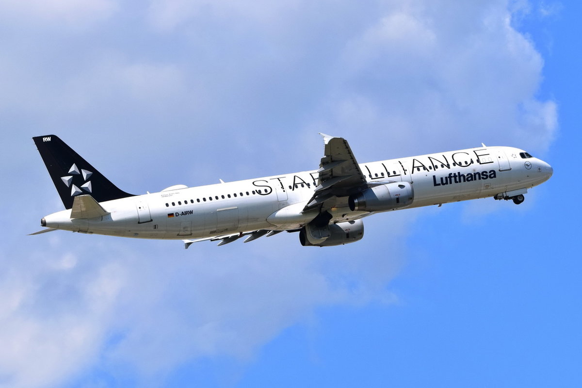 D-AIRW Lufthansa Airbus A321-131  Heilbronn   , MUC , 21.05.2018