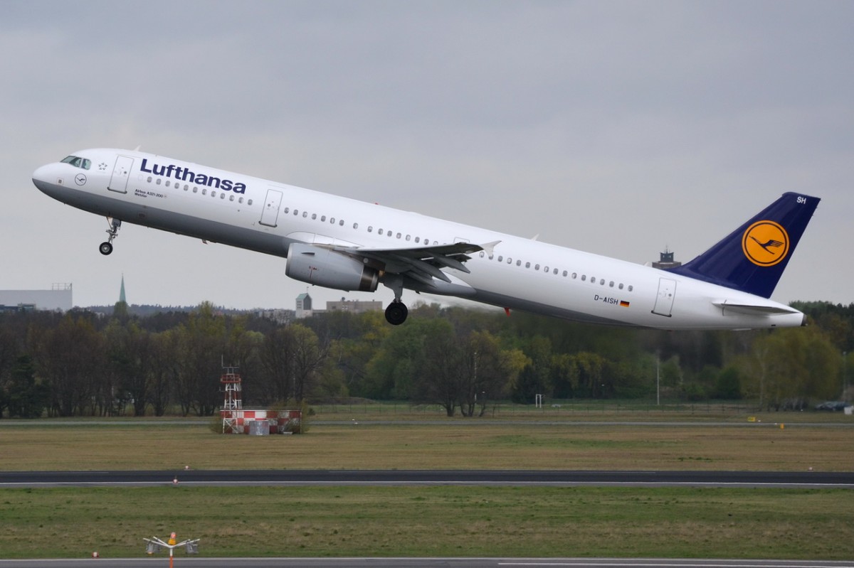 D-AISH Lufthansa Airbus A321-231   gestartet in Tegel 09.04.2014