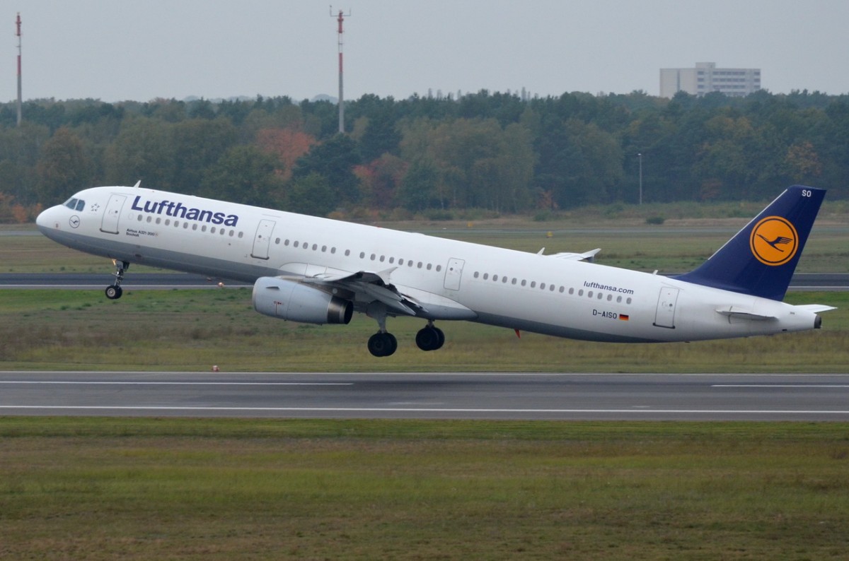 D-AISO Lufthansa Airbus A321-231   am 14.10.2014 in Tegel gestartet