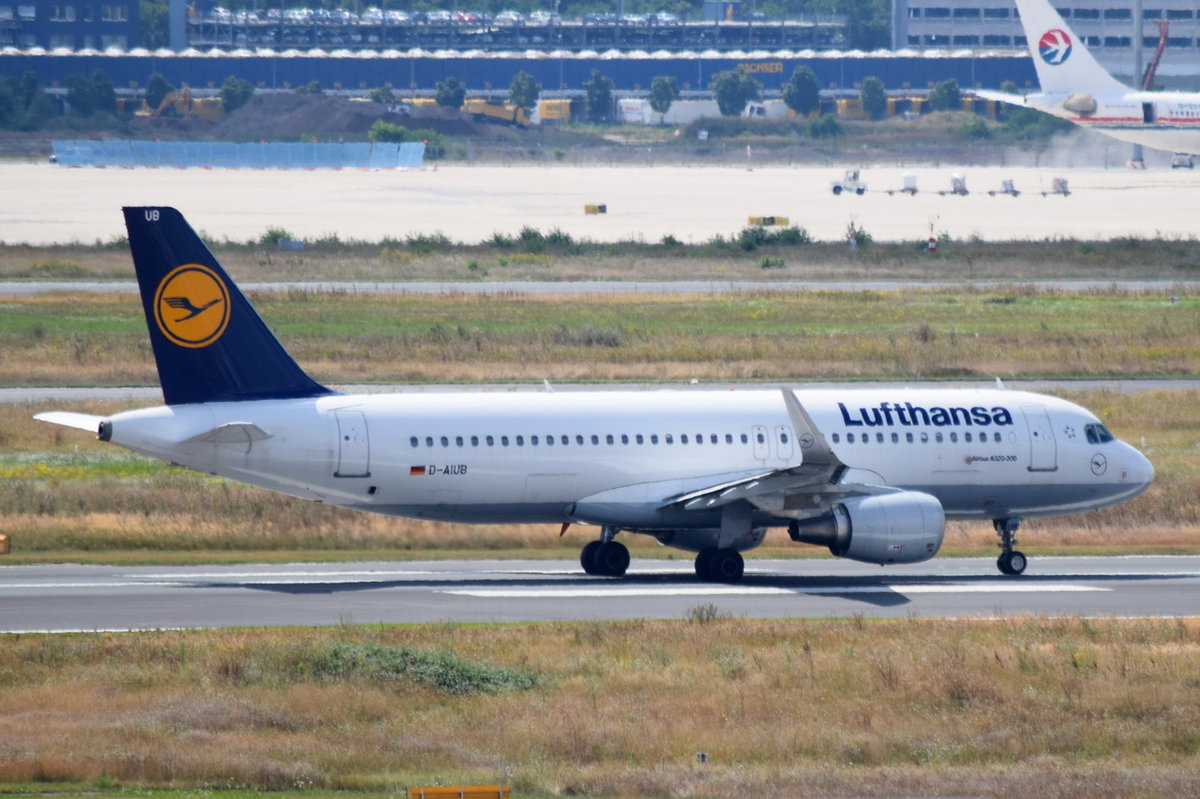 D-AIUB Lufthansa Airbus A320-214(WL)  am 01.08.2016 in Frankfurt beim Start