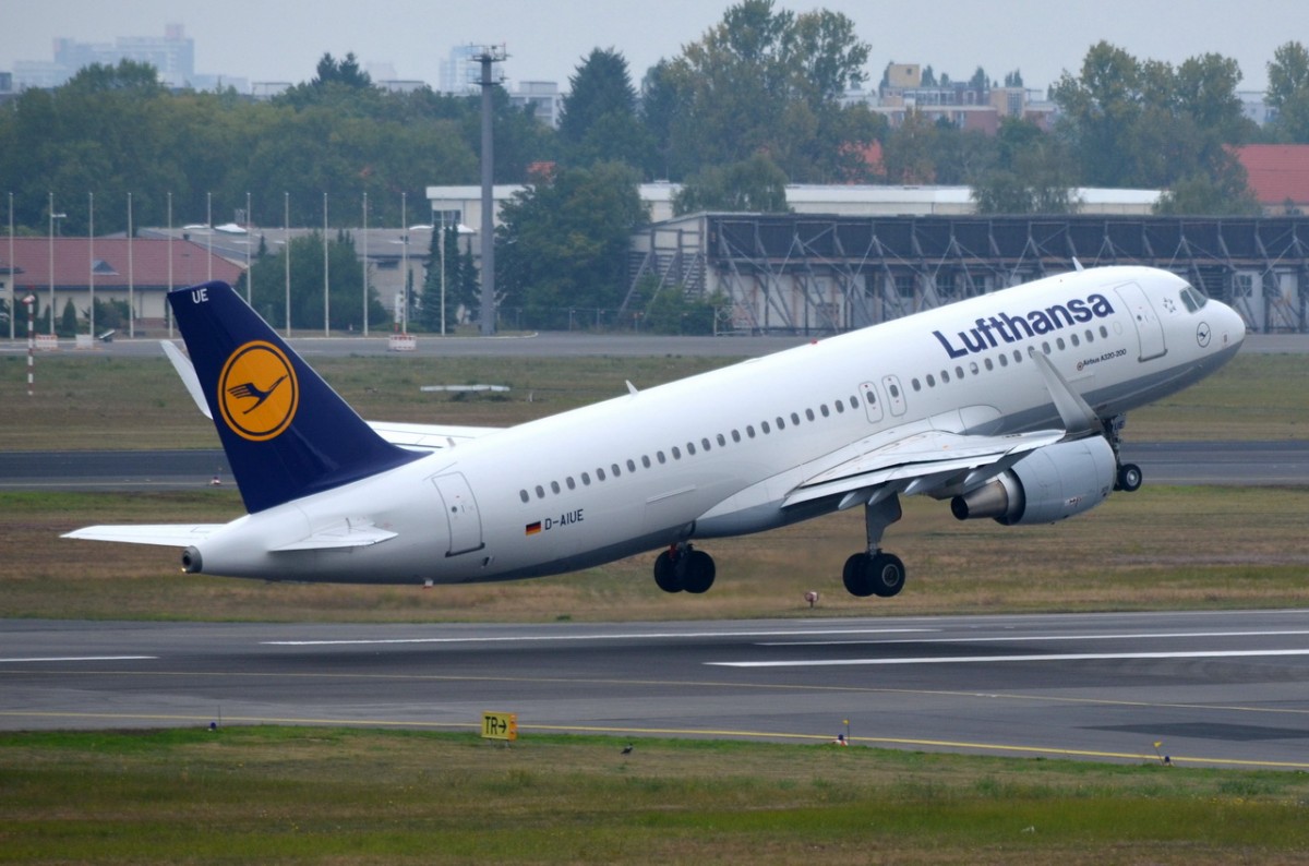 D-AIUE Lufthansa Airbus A320-214 (WL)   gestartet am 12.09.2014 in Tegel