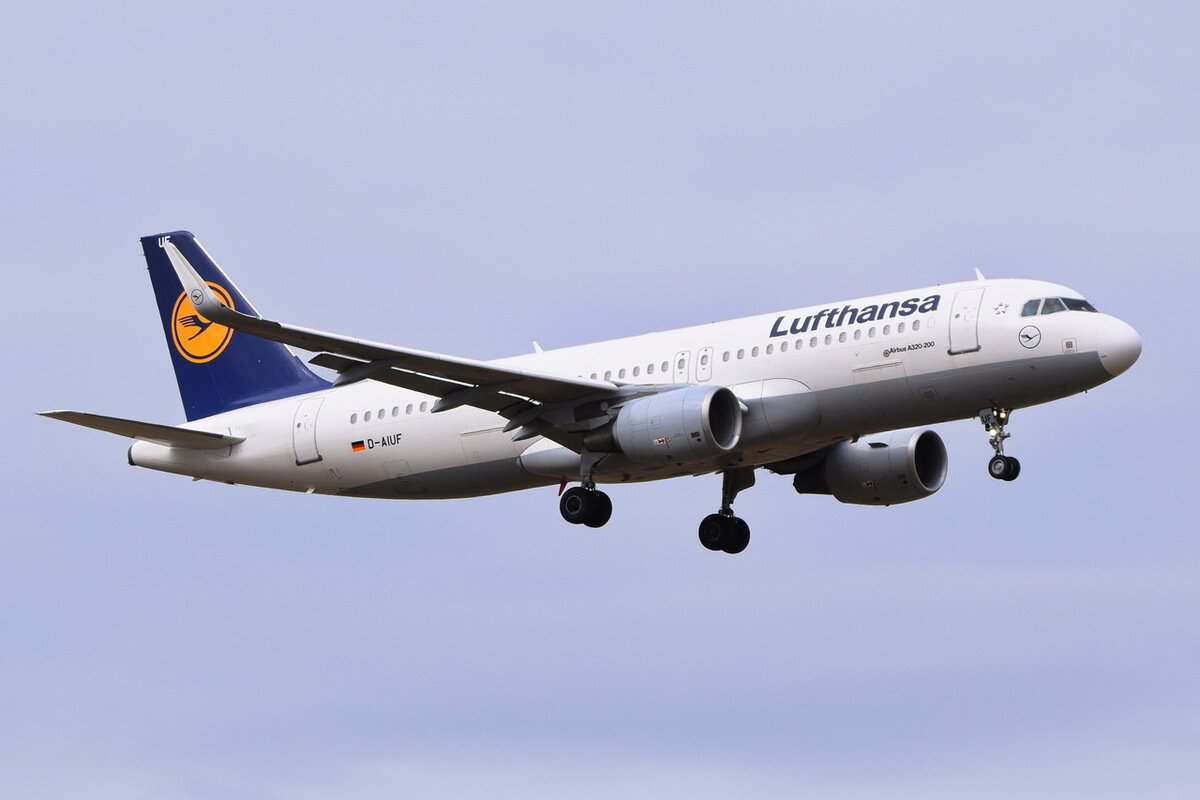 D-AIUF , Lufthansa , Airbus A320-214(WL) , 30.03.2022 , Berlin-Brandenburg  Willy Brandt  , BER , 