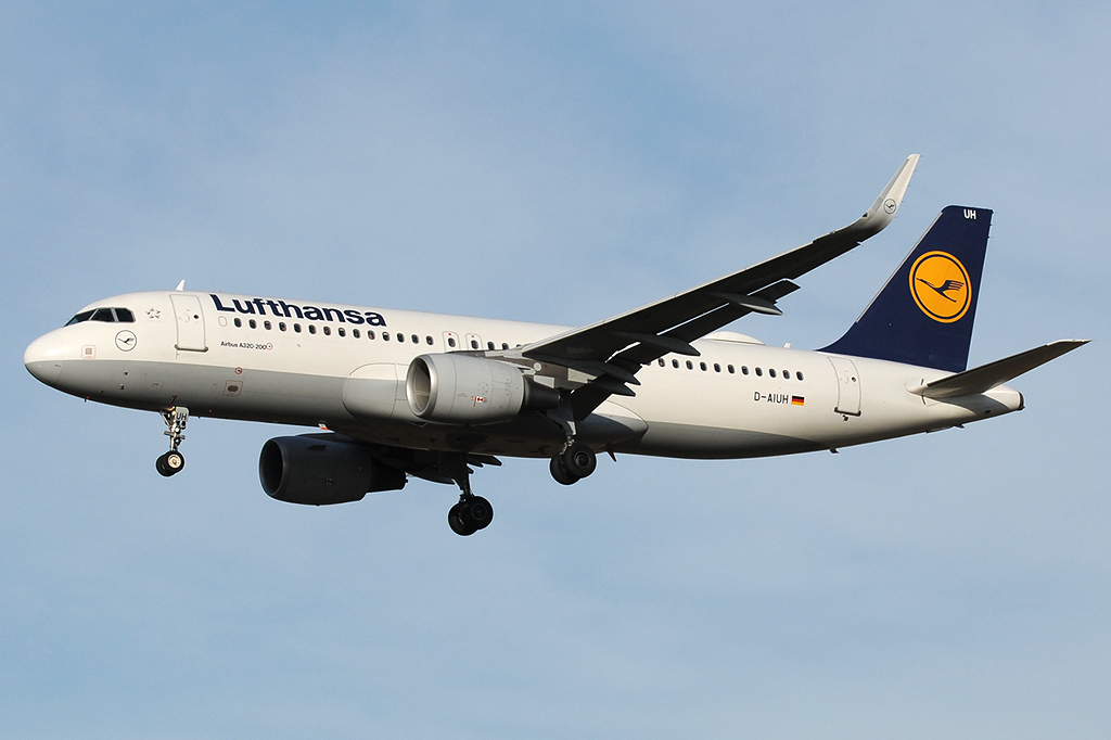 D-AIUH Airbus A320-214 19.12.2019