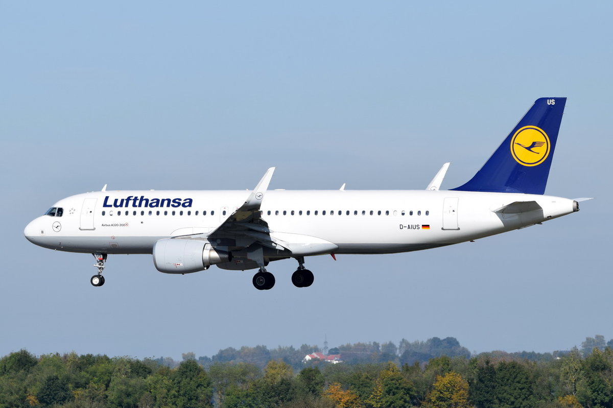 D-AIUS Lufthansa Airbus A320-214(WL)  , MUC , 15.10.2016