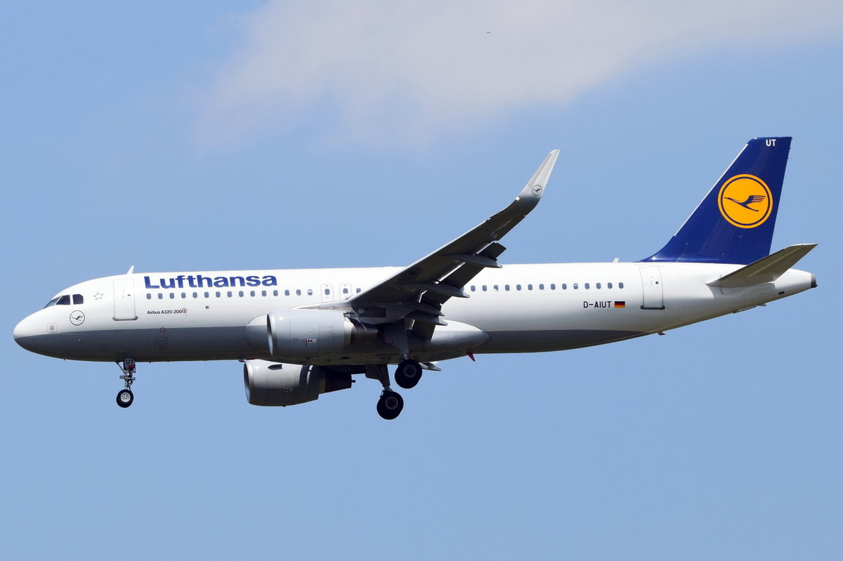 D-AIUT Lufthansa Airbus A320-214(WL)  , MUC , 20.06.2017
