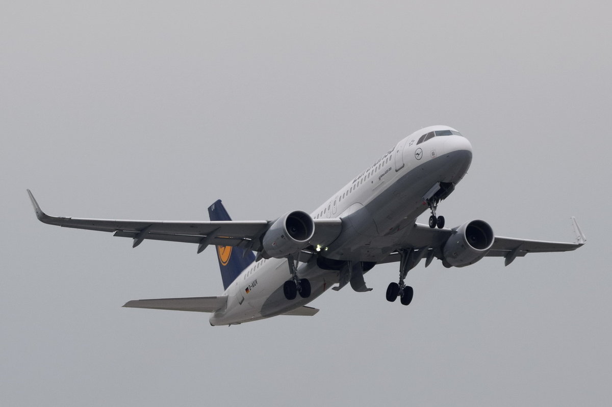 D-AIUV Lufthansa Airbus A320-214(WL)  , MUC , 14.10.2016