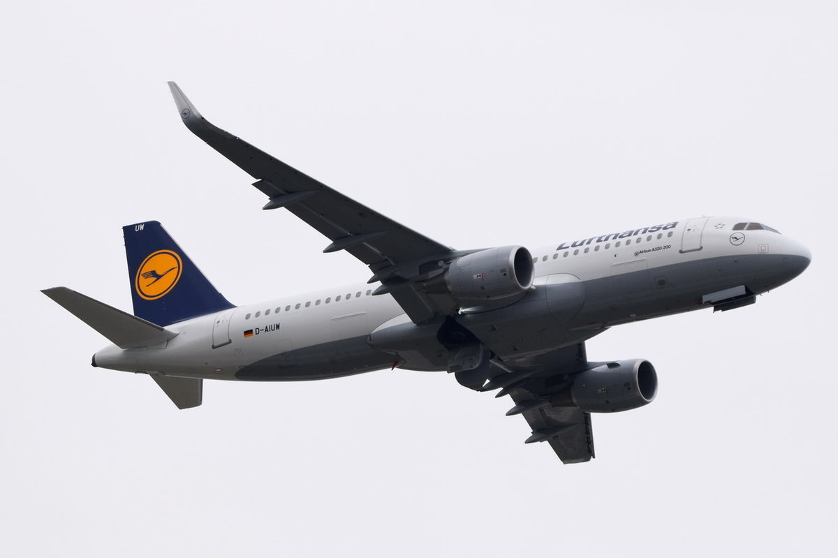 D-AIUW Lufthansa Airbus A320-214(WL)  , MUC , 14.10.2016