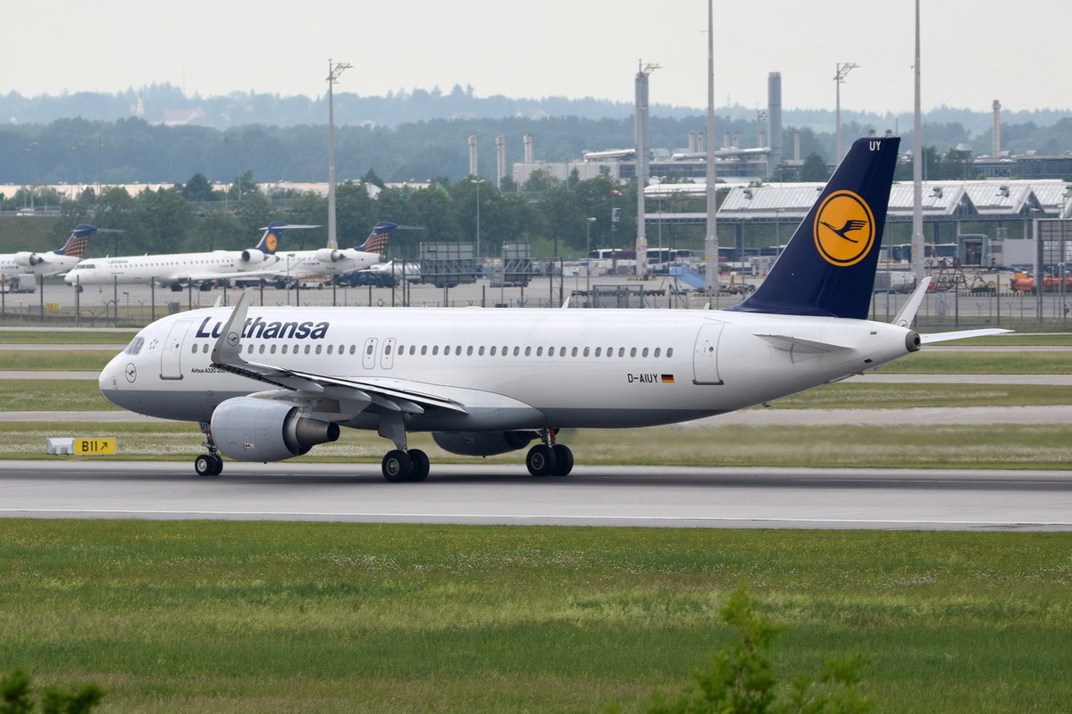 D-AIUY Lufthansa Airbus A320-214(WL)  , MUC , 02.06.2017
