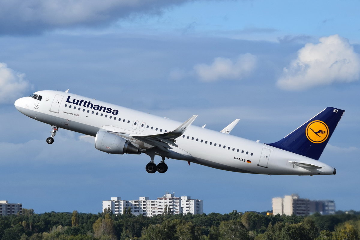 D-AIWB Lufthansa Airbus A320-214(WL)  , TXL , 20.09.2017