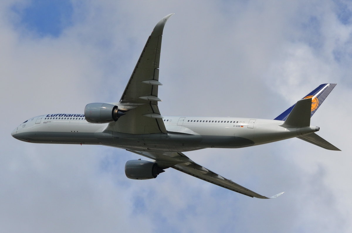 D-AIXB Lufthansa Airbus A350-941  Stuttgart   , MUC , 06.10.2017