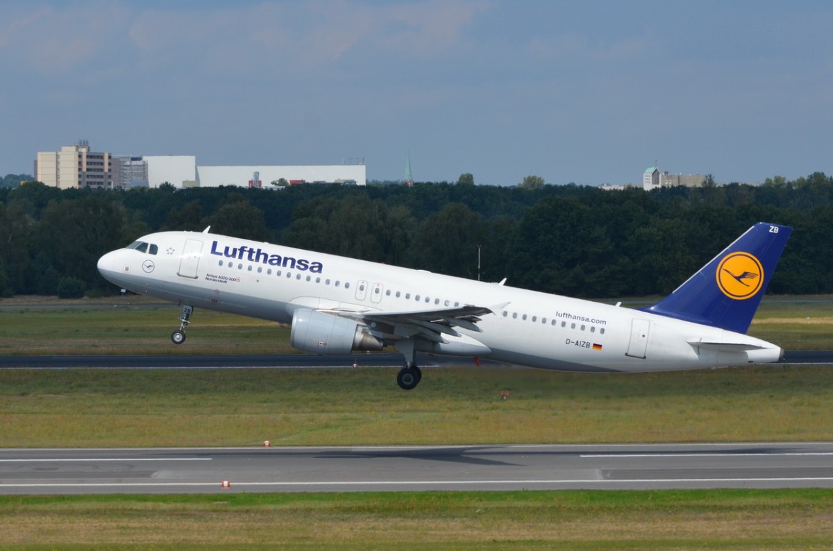 D-AIZB Lufthansa Airbus A320-214    gestartet in Tegel am 21.08.2014