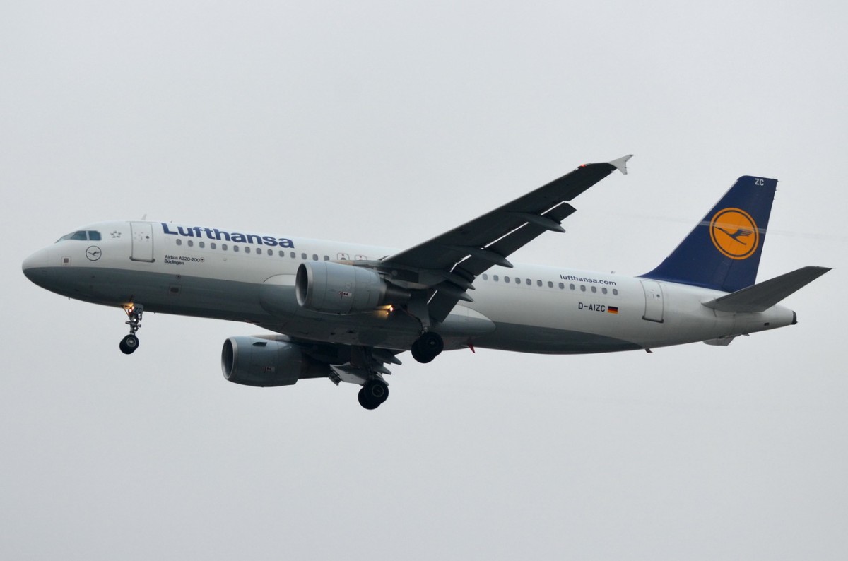 D-AIZC Lufthansa Airbus A320-214   Büdingen   am 21.11.2014 beim Anflug auf Tegel