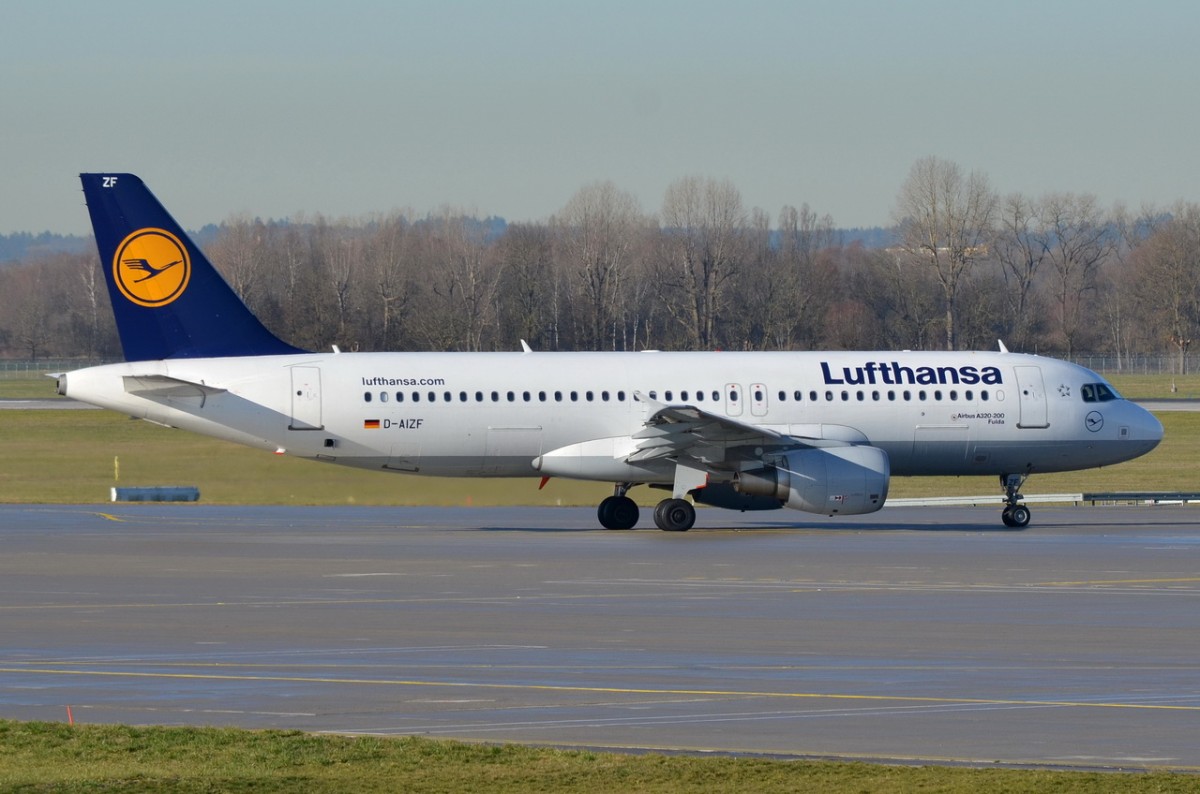 D-AIZF Lufthansa Airbus A320-214  Fulda   zum Start am 07.12.2015 in München
