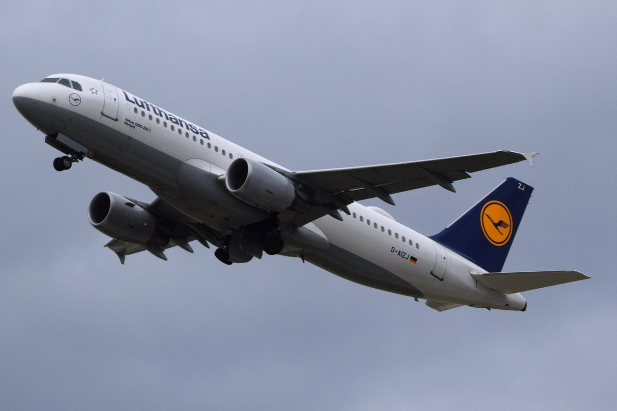 D-AIZJ Lufthansa Airbus A320-214  Herford   , MUC , 22.10.2017