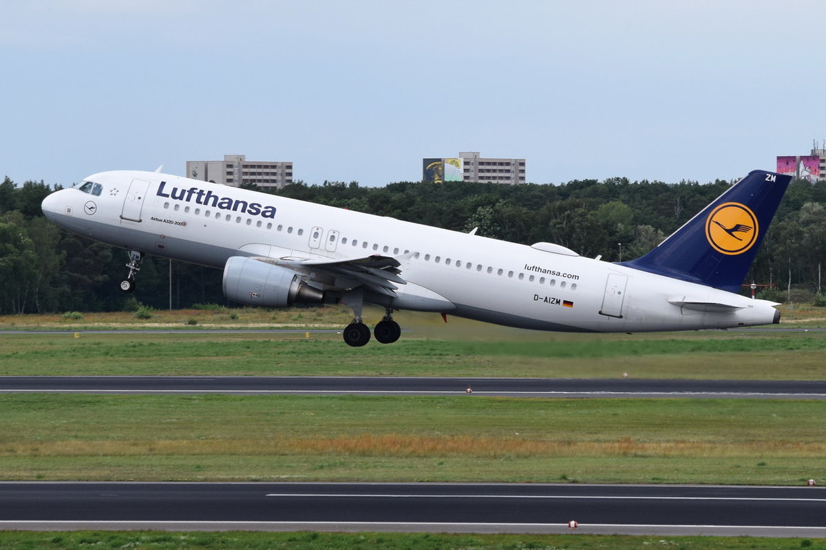 D-AIZM Lufthansa Airbus A320-214 , TXL , 15.08.2019