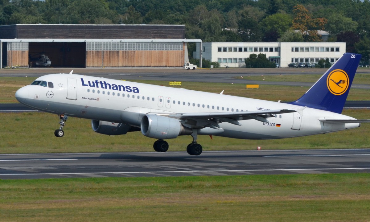 D-AIZO  Lufthansa Airbus A320-214   am 21.08.2014 gestartet in Tegel