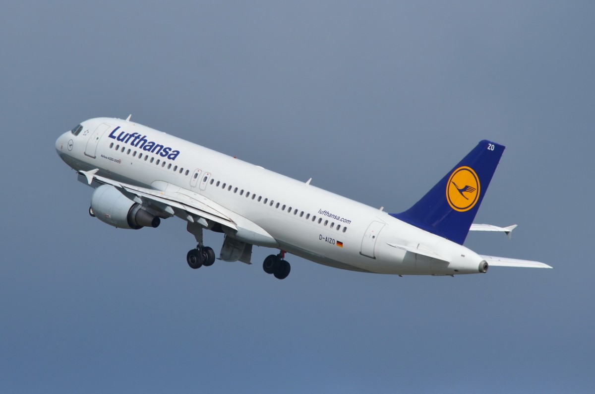D-AIZO Lufthansa Airbus A320-214   gestartet am 20.08.2014 in Tegel