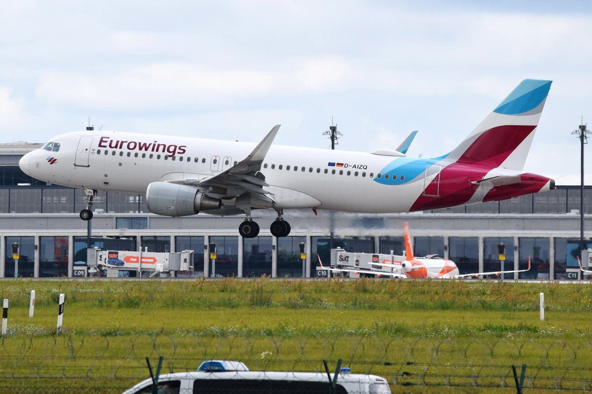 D-AIZQ , Eurowings , Airbus A320-214(WL) , Berlin-Brandenburg  Willy Brandt  , BER , 28.08.2021 , 
