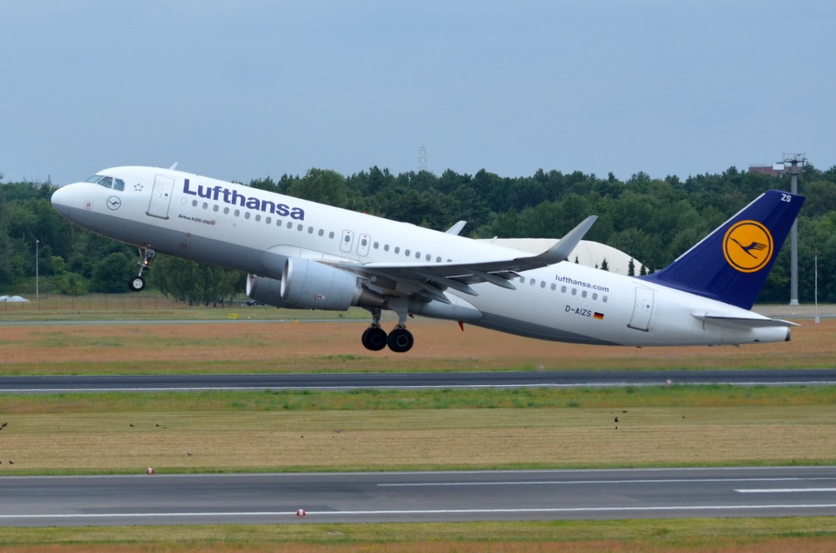 D-AIZS Lufthansa Airbus A320-214 (WL)   gestartet in Tegel 13.06.2014