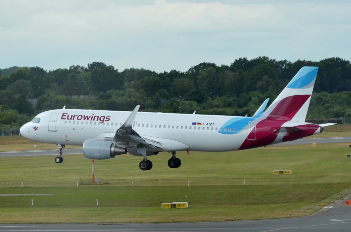D-AIZT Eurowings Airbus A320-214(WL)   am 19.06.2015 in Hamburg bei der Landung
