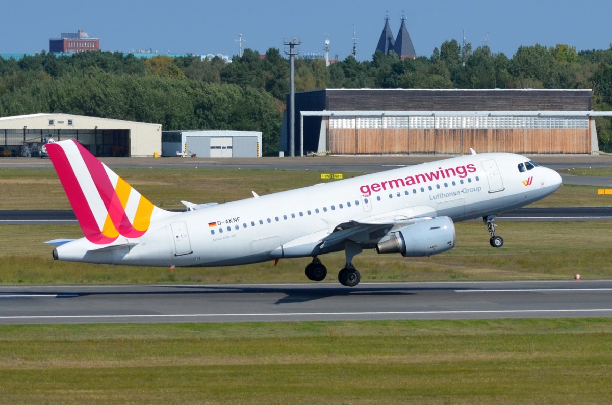 D-AKNF Germanwings Airbus A319-112     beim Start in Tegel am 04.09.2014