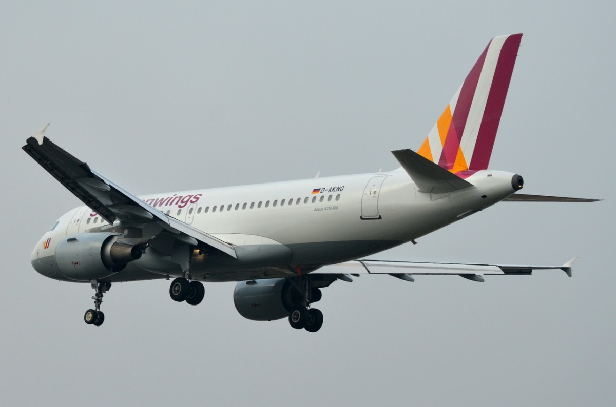D-AKNG Germanwings Airbus A319-112   am 21.11.2014 beim Anflug auf Tegel