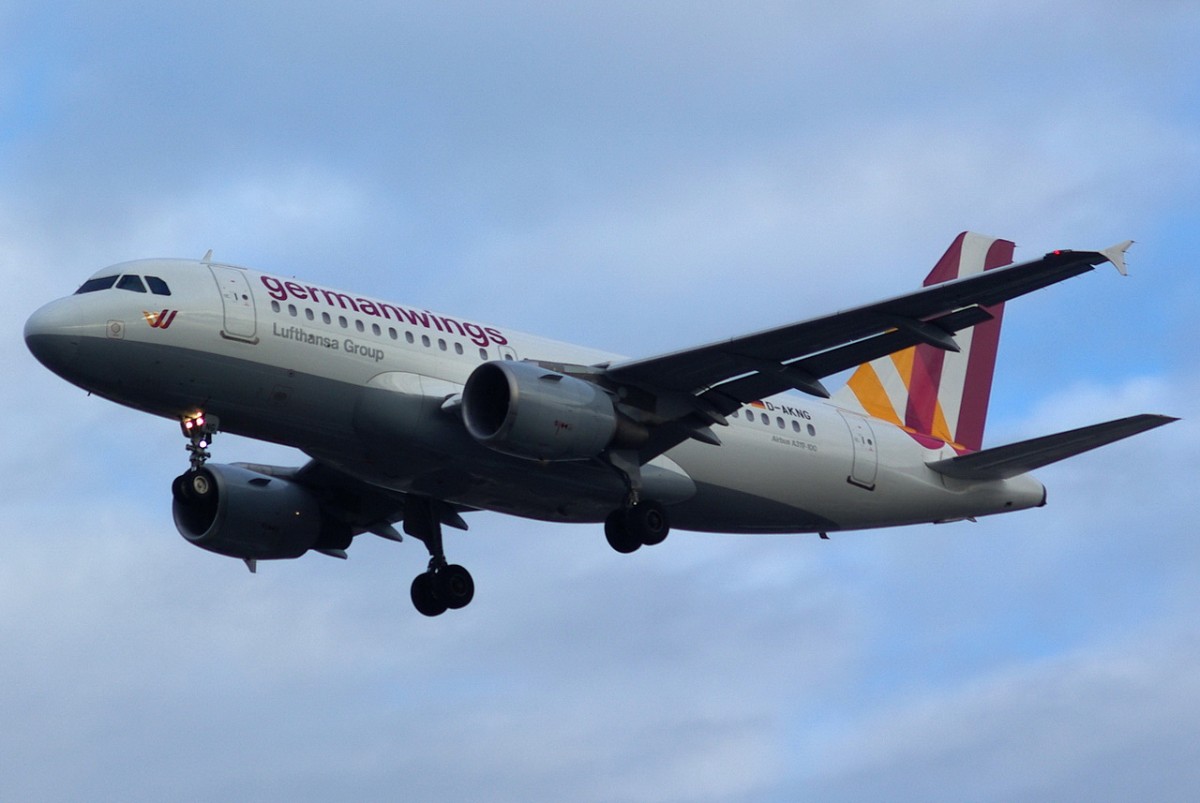 D-AKNG Germanwings Airbus A319-112   am 16.12.2014 Anflug auf Tegel