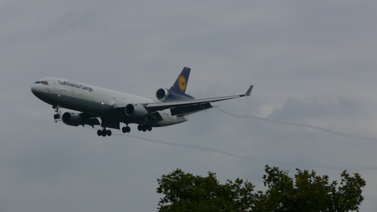 D-ALCJ Lufthansa Cargo MCDonnell Douglas MD11 am 26.10.2011 in Frankfurt