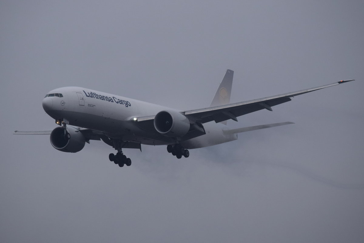 D-ALFA Lufthansa Cargo Boeing 777-FBT  Good Day, USA   , FRA , 04.12.2017