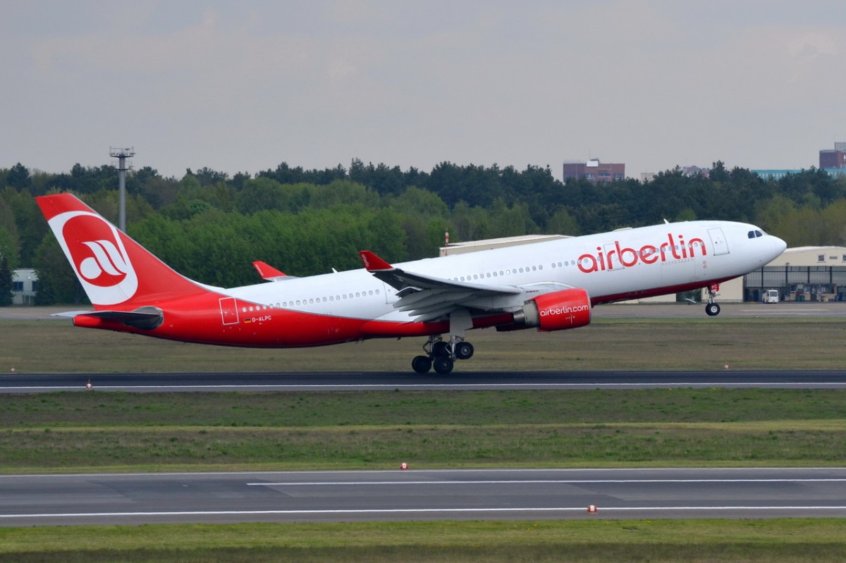 D-ALPC Air Berlin Airbus A330-223   23.04.2014 gestartet in Tegel