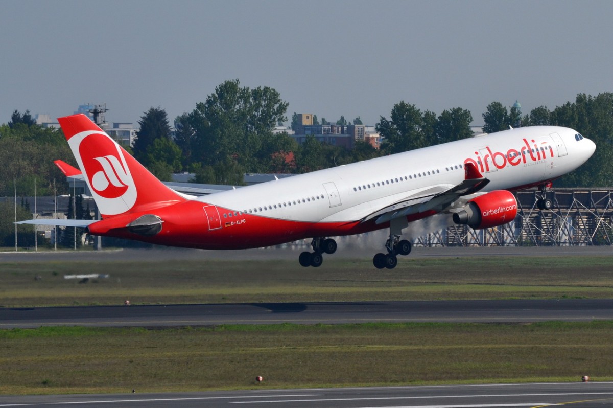 D-ALPG Air Berlin Airbus A330-223   Start in Tegel  25.04.2014