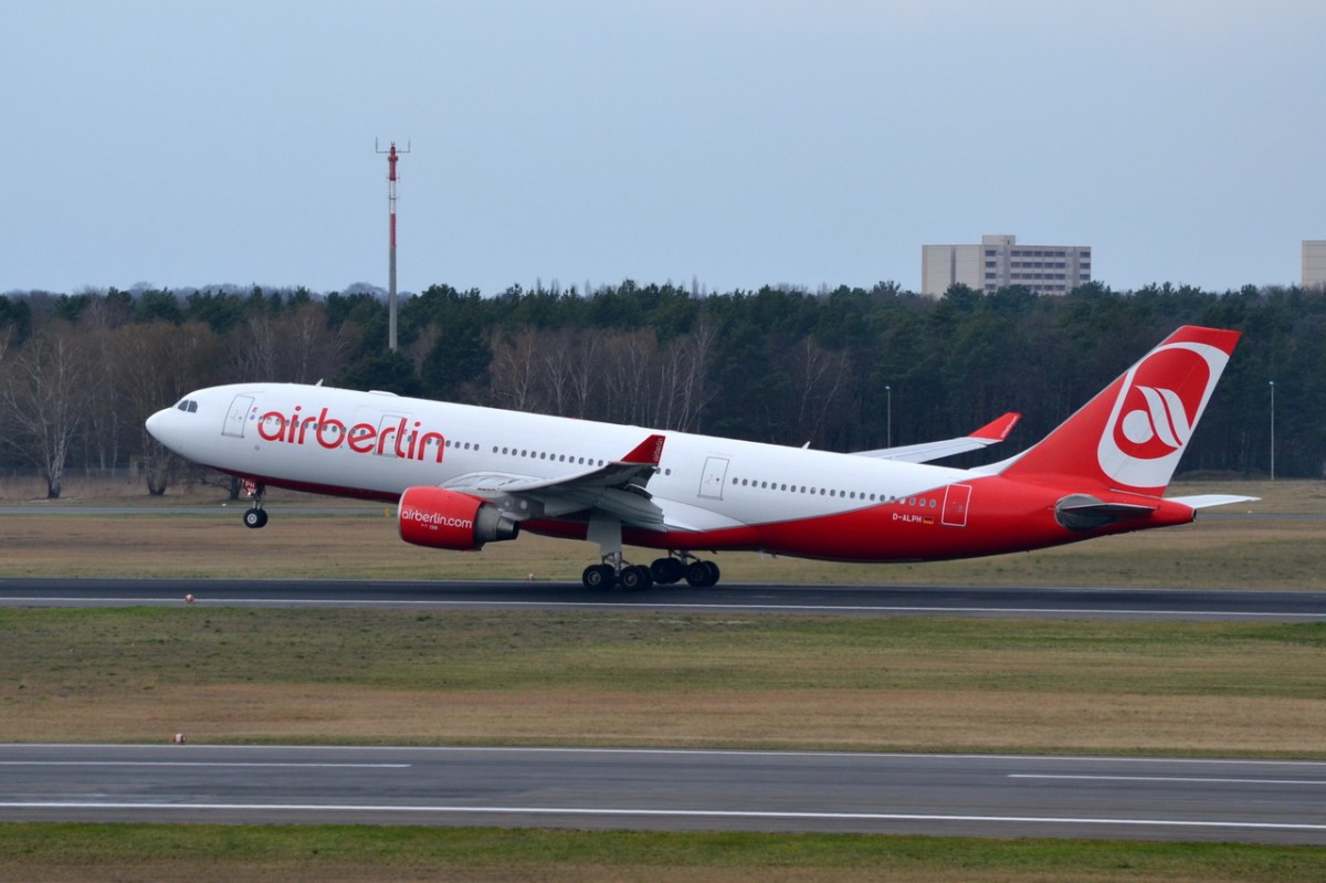 D-ALPH Air Berlin Airbus A330-223   gestartet in Tegel am 24.03.2014
