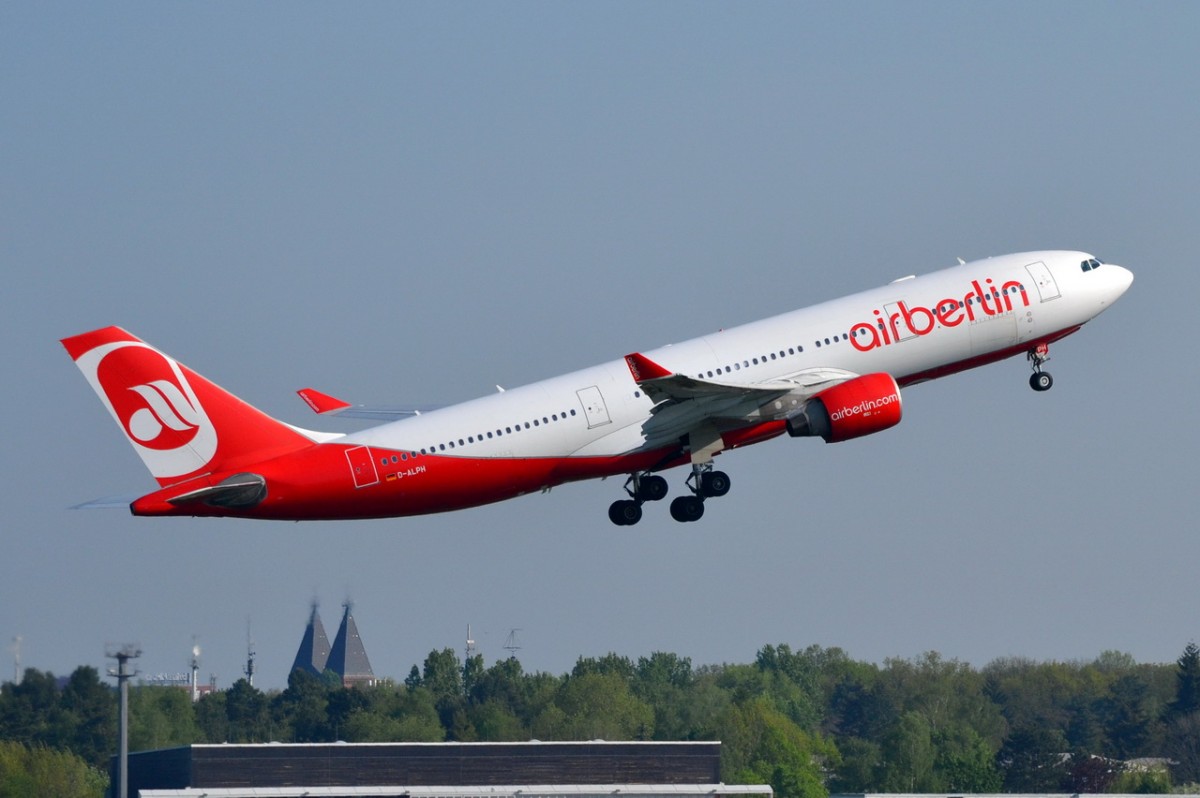 D-ALPH Air Berlin Airbus A330-223   gestartet in Tegel 25.04.2014
