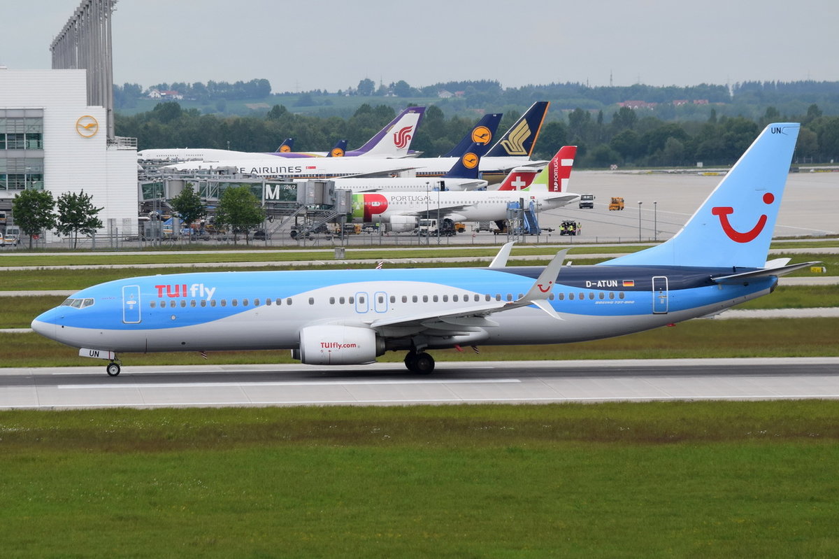 D-ATUN TUIfly Boeing 737-8K5(WL)   am 20.05.2016 in München beim Start