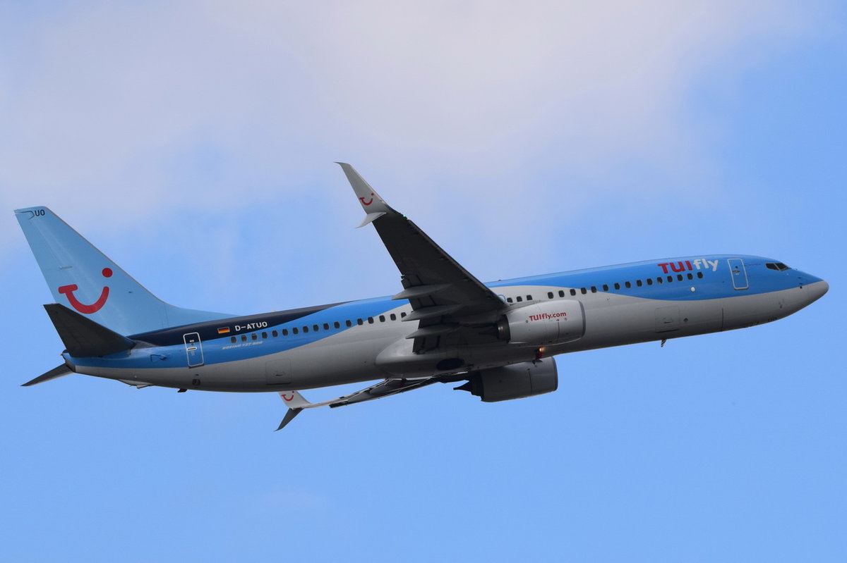 D-ATUO TUIfly Boeing 737-8K5(WL)   in München gestartet am 12.10.2016