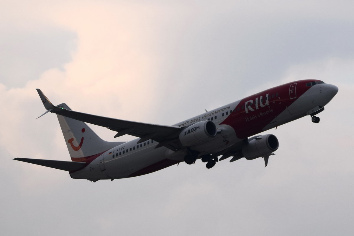 D-ATUZ TUIfly Boeing 737-8K5(WL)   gestartet am 12.10.2016 in München