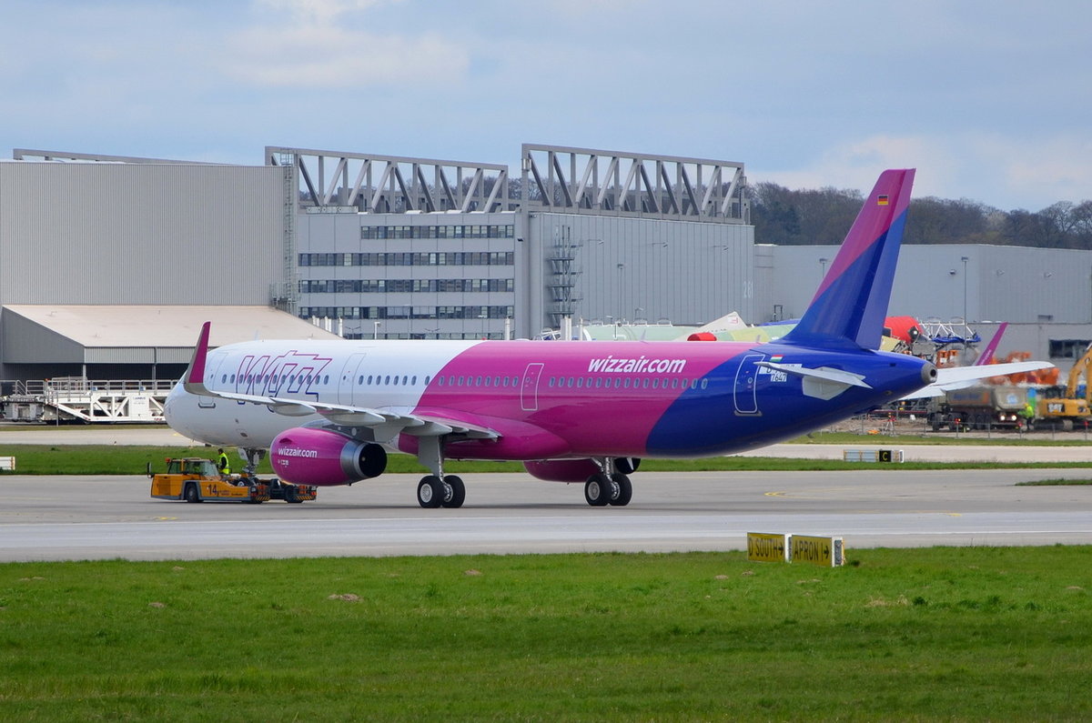 D-AVYI Wizz Air  Airbus A321-231(WL) HA-LXR  MSN 7647  , XFW , 18.04.2017