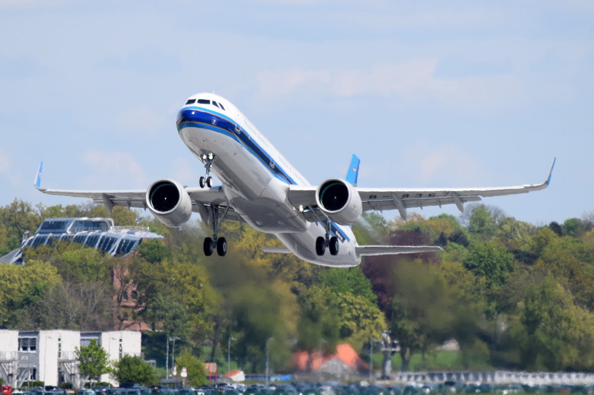 D-AVZT China Southern Airlines Airbus A321-271N(WL) , 7530 , B-8367 , XFW , 09.05.2017