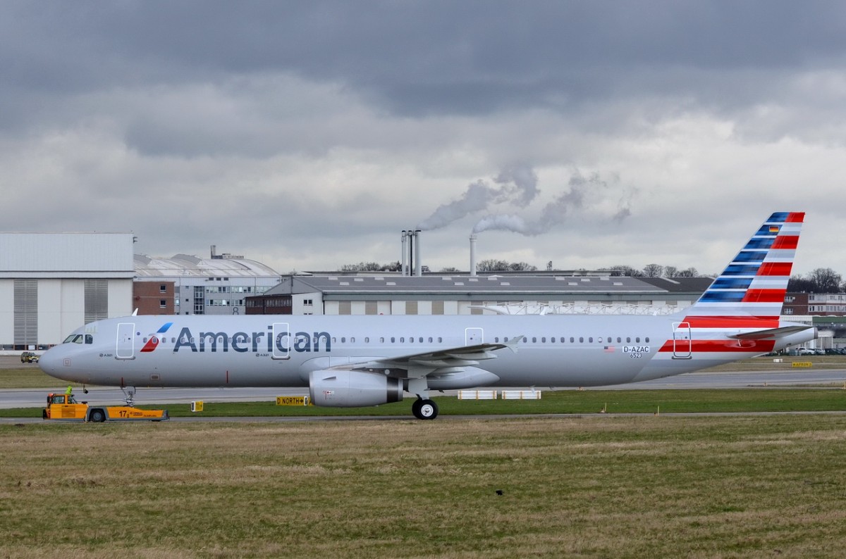 D-AZAC  American Airlines  Airbus A321-200  Reg. N921US   c/n 6523   am 02.04.2015 in Finkenwerder
