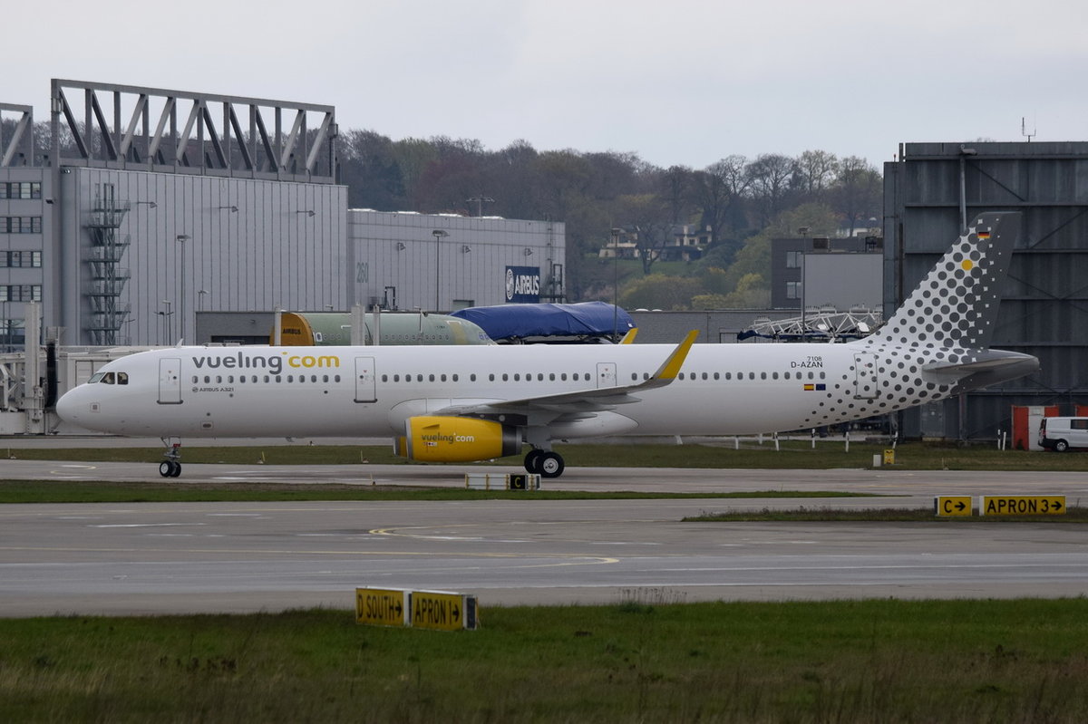 D-AZAN  Vueling  Airbus A321-231(WL)  EC-  7108    am 26.04.2016 in Finkenwerder