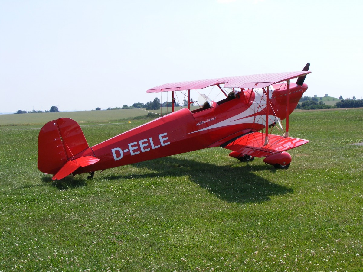 D-EELE, Bücker Bü-131 Jungmann, Flugplatz Gera (EDAJ), 4.7.2015