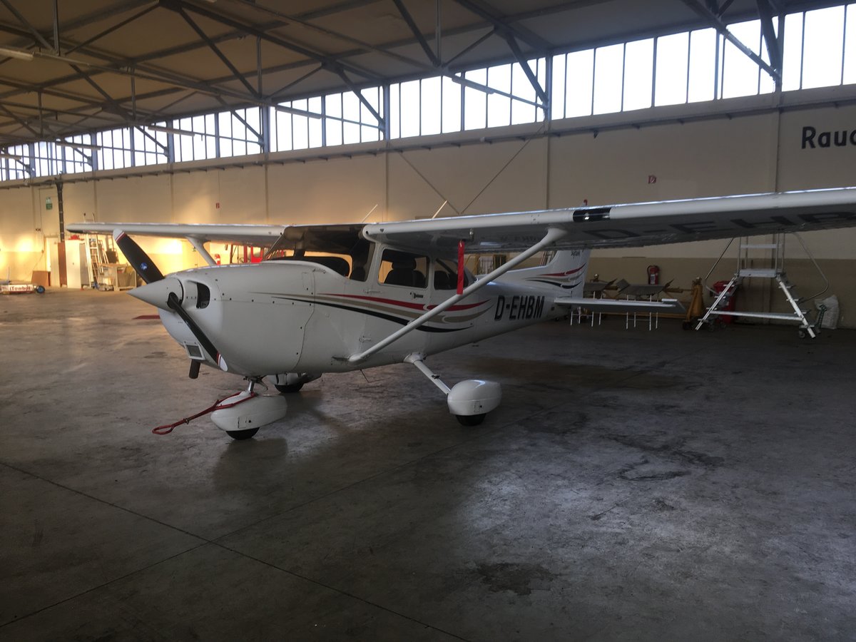 D-EHBM, Cessna 172 Skyhawk, Hangar 1, Braunschweig-Wolfsburg (EDVE), 30.03.2019