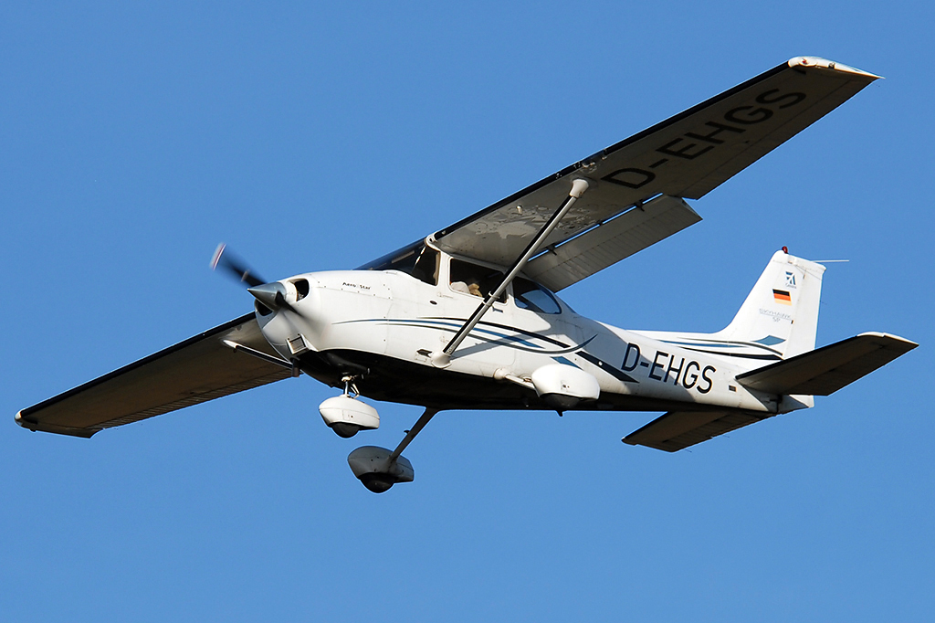 D-EHGS Cessna 172S Skyhawk SP 29.12.2015