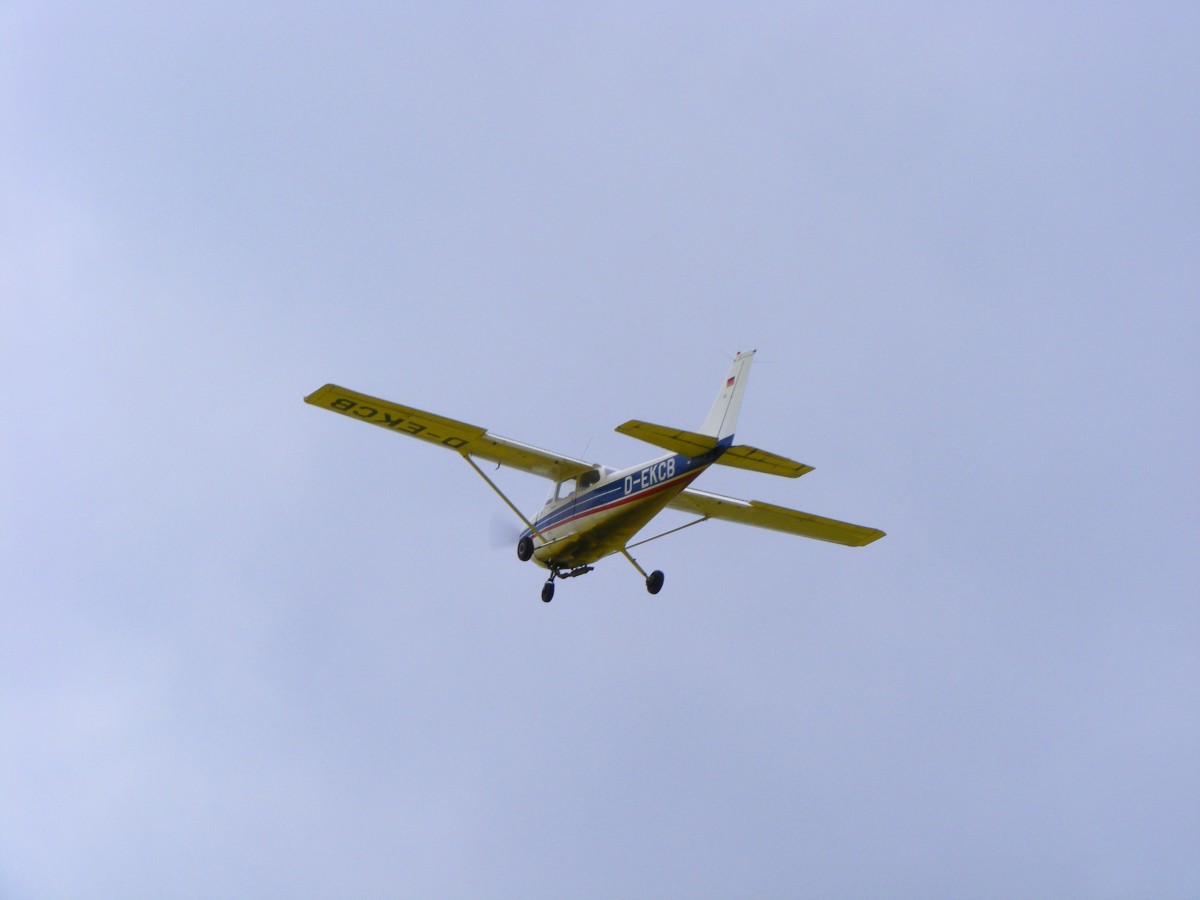 D-EKCB, Cessna 172N Skyhawk, gestartet in Gera (EDAJ) an Himmelfahrt 2015