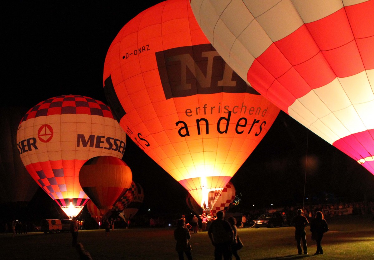 D-ONRZ, Lindstrand, LBL-120 A (Nachtglhen),  Neue Ruhr Zeitung , 16.08.2013, Kevelaer (19. Heiluft-Ballon-Festival), Germany 