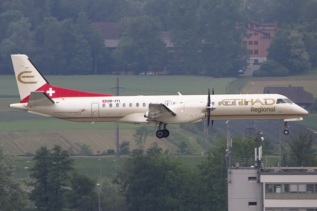 Darwin Airlines, HB-IYI, Saab, 2000, 24.05.2015, ZRH, Zürich, Switzerland 



